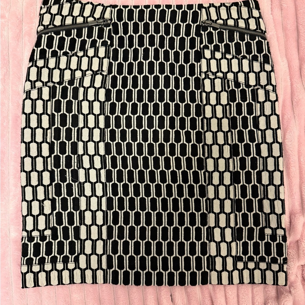 Diane Von Furstenberg sophisticated Black and White Pencil Skirt - Picture 1 of 4